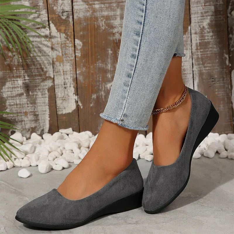 🎁Hot Sale 50% OFF⏳Elegant Lightweight Anti-Slip Low Heel Wedge Shoes
