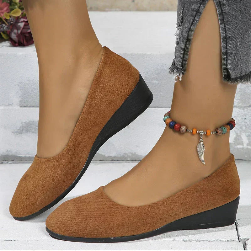 🎁Hot Sale 50% OFF⏳Elegant Lightweight Anti-Slip Low Heel Wedge Shoes