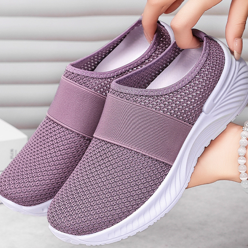 💐40% OFF ! Women's Anti-Slip Slip-On Shoes – Grip on Any Surface 🌧️👣